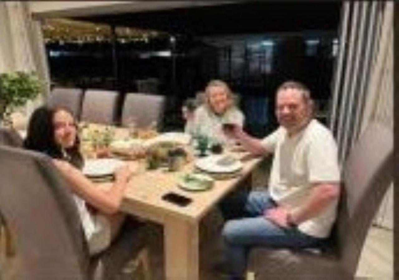 66 On Monzali 4 Star Luxury Guesthouse ヒルトン エクステリア 写真